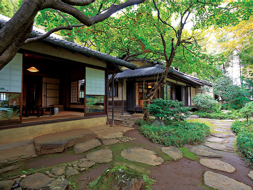 Poet and Novelist Fumiko Hayashi's Final Resting Place Shinjuku City Historic Site (Shinjuku Ward, Tokyo Prefecture)